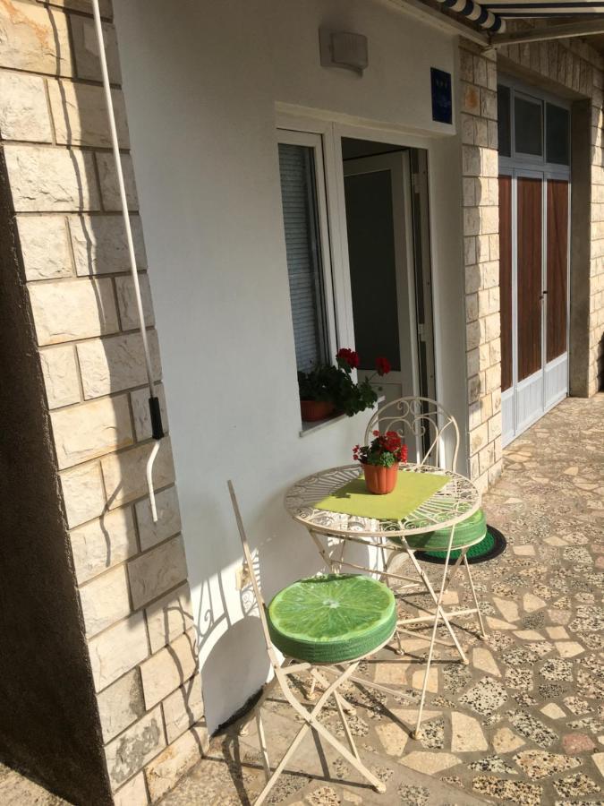 Appartamento Studio Apartman Jojo Senj  Esterno foto